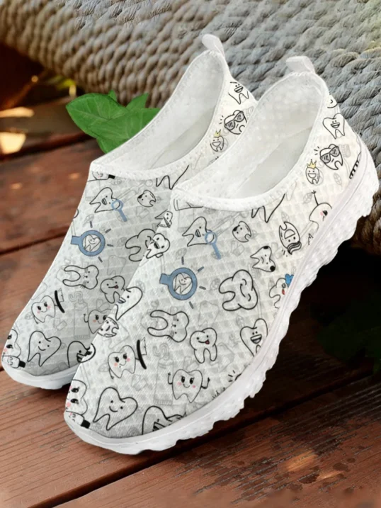 Women Shoes Tennis - Weiße Cartoon-Zähne-Print Mesh-Sneaker – Hochwertige Freizeitschuhe