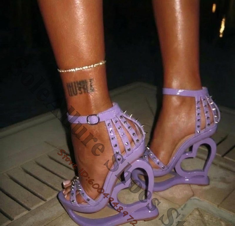 Hot Pink Spike Stud Caged Hear – Ankle Strap Heels Bewertung und Preis