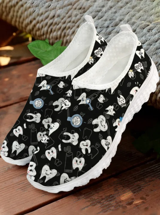 Weiße Cartoon-Zähne-Print Mesh – Women Shoes Tennis Bewertung und Preis