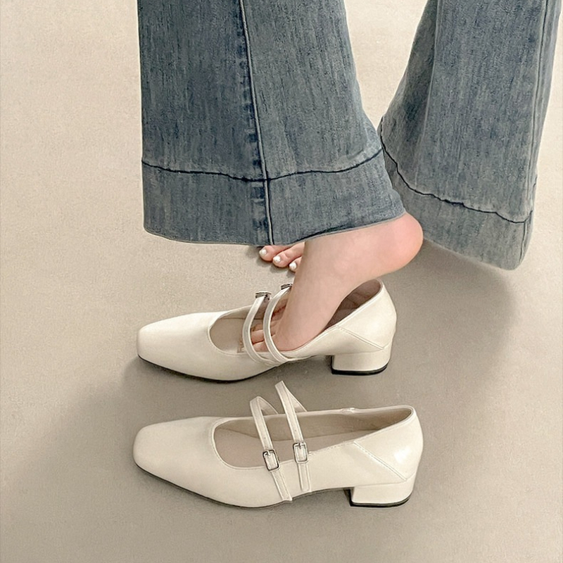 Silberne Mary-Jane-Schuhe für  – Women'S Shoes Bewertung und Preis